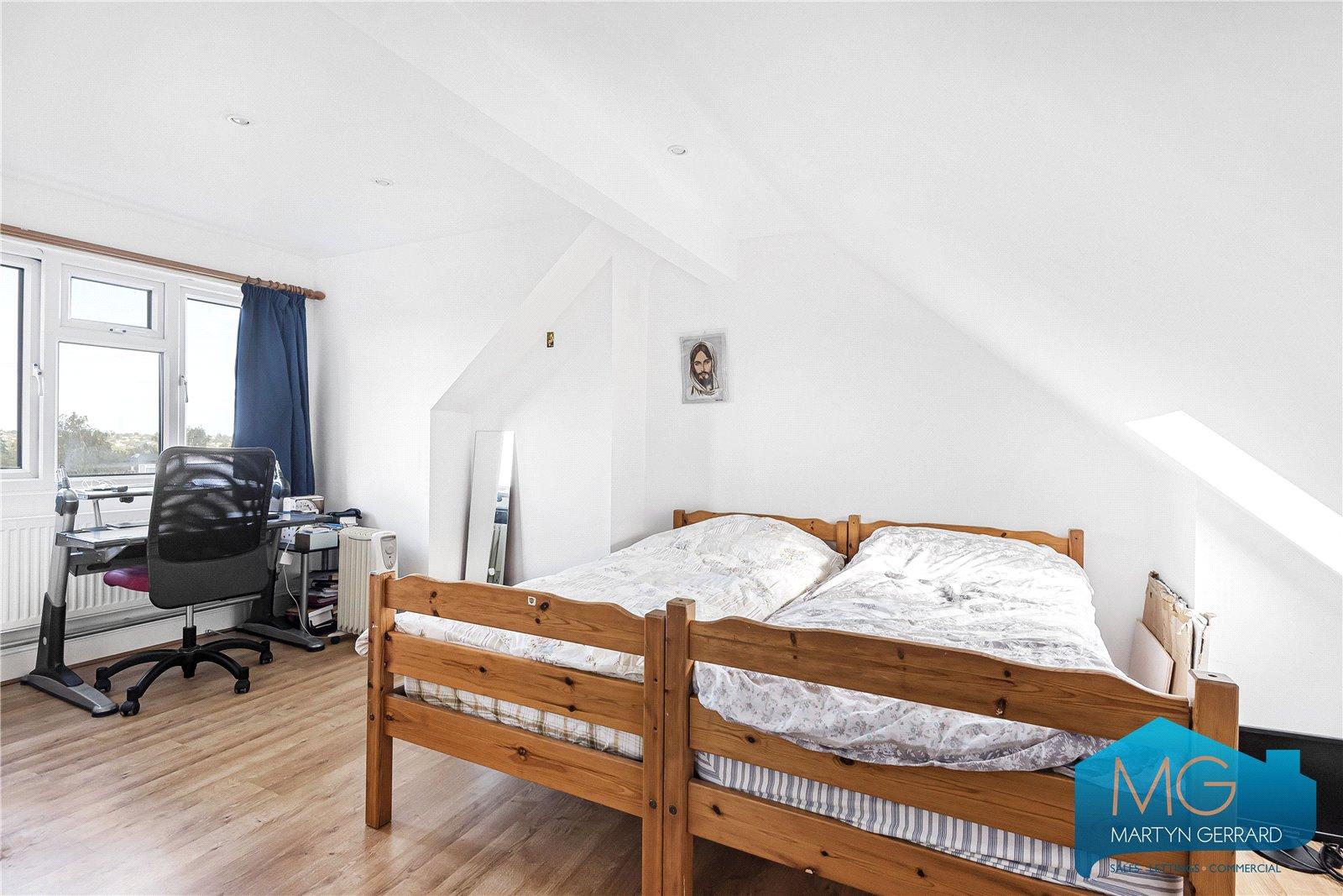 5 bedroom Semi-Detached House for sale - Martyn Gerrard
