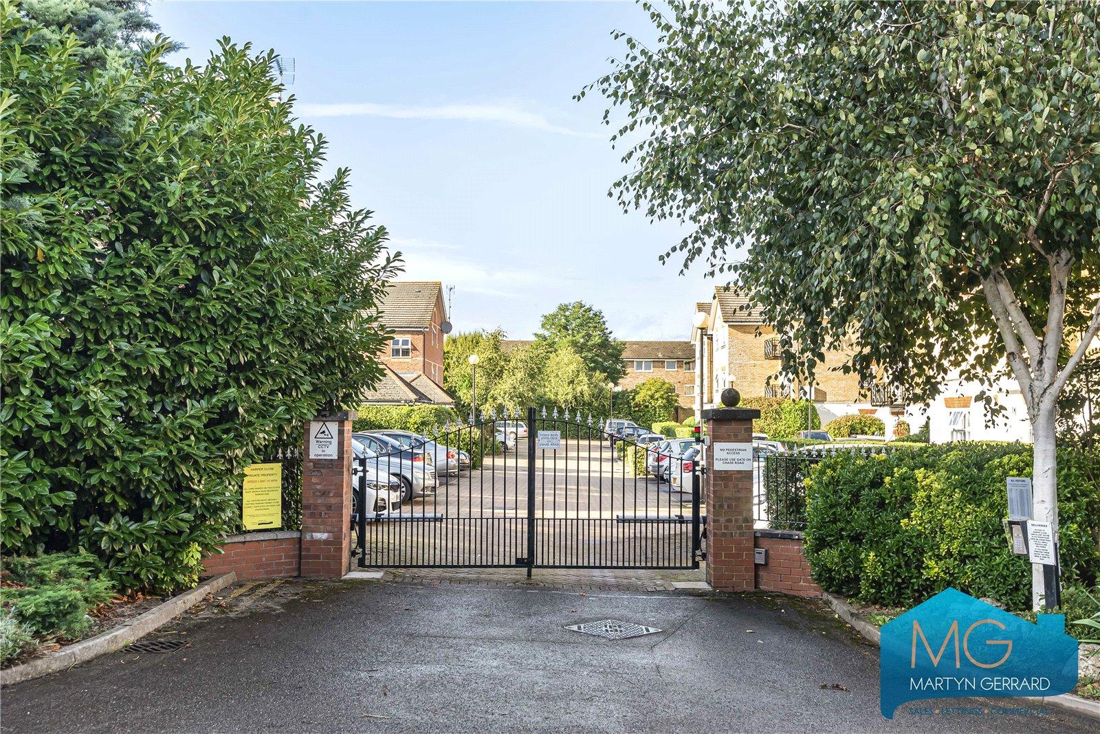 2 bedroom Apartment for sale - Martyn Gerrard
