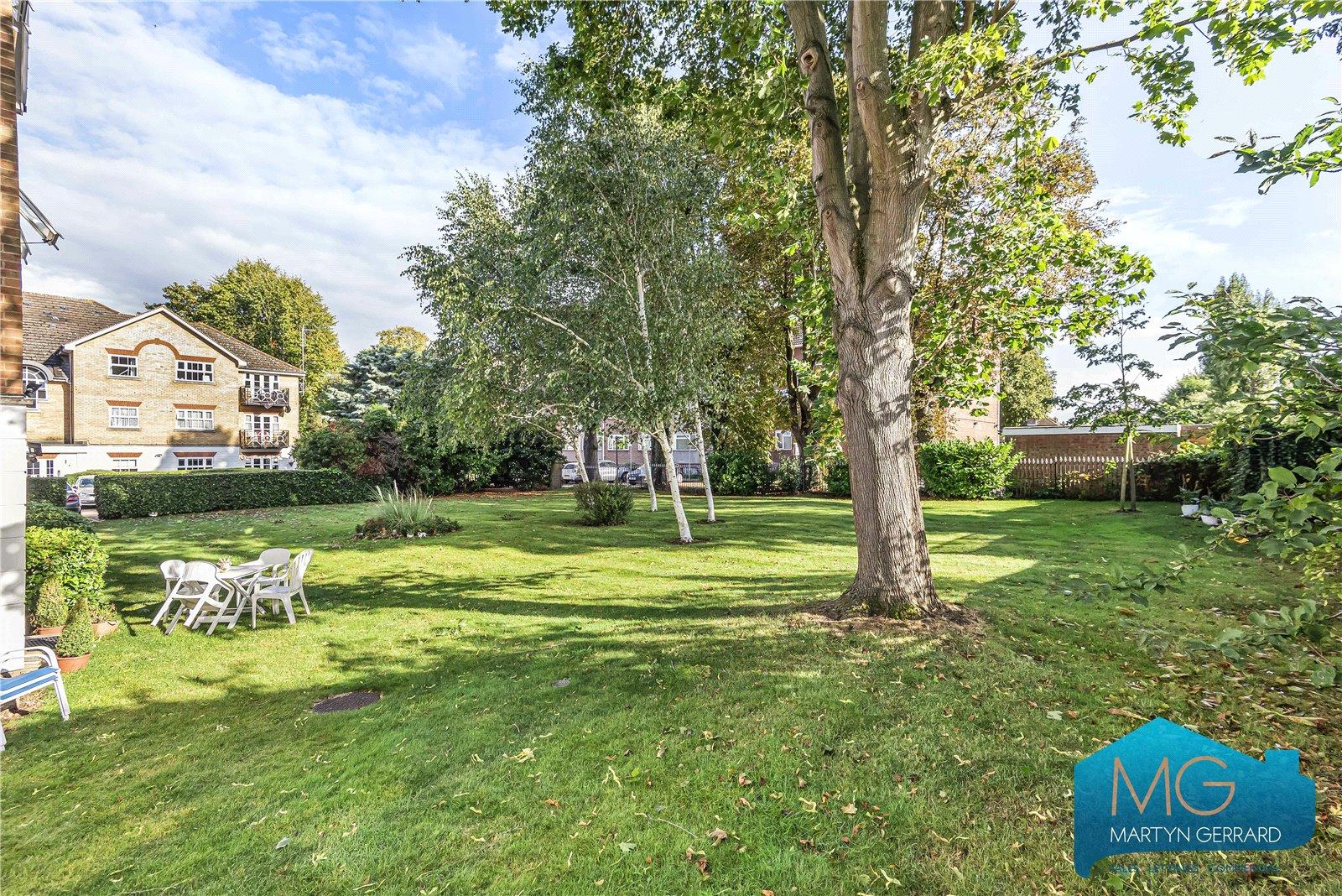 2 bedroom Apartment for sale - Martyn Gerrard