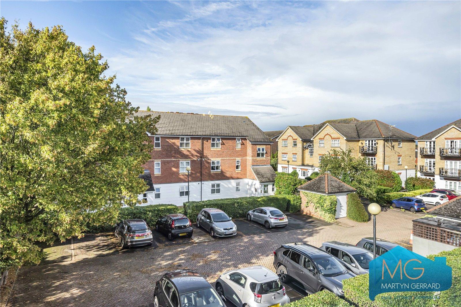 2 bedroom Apartment for sale - Martyn Gerrard