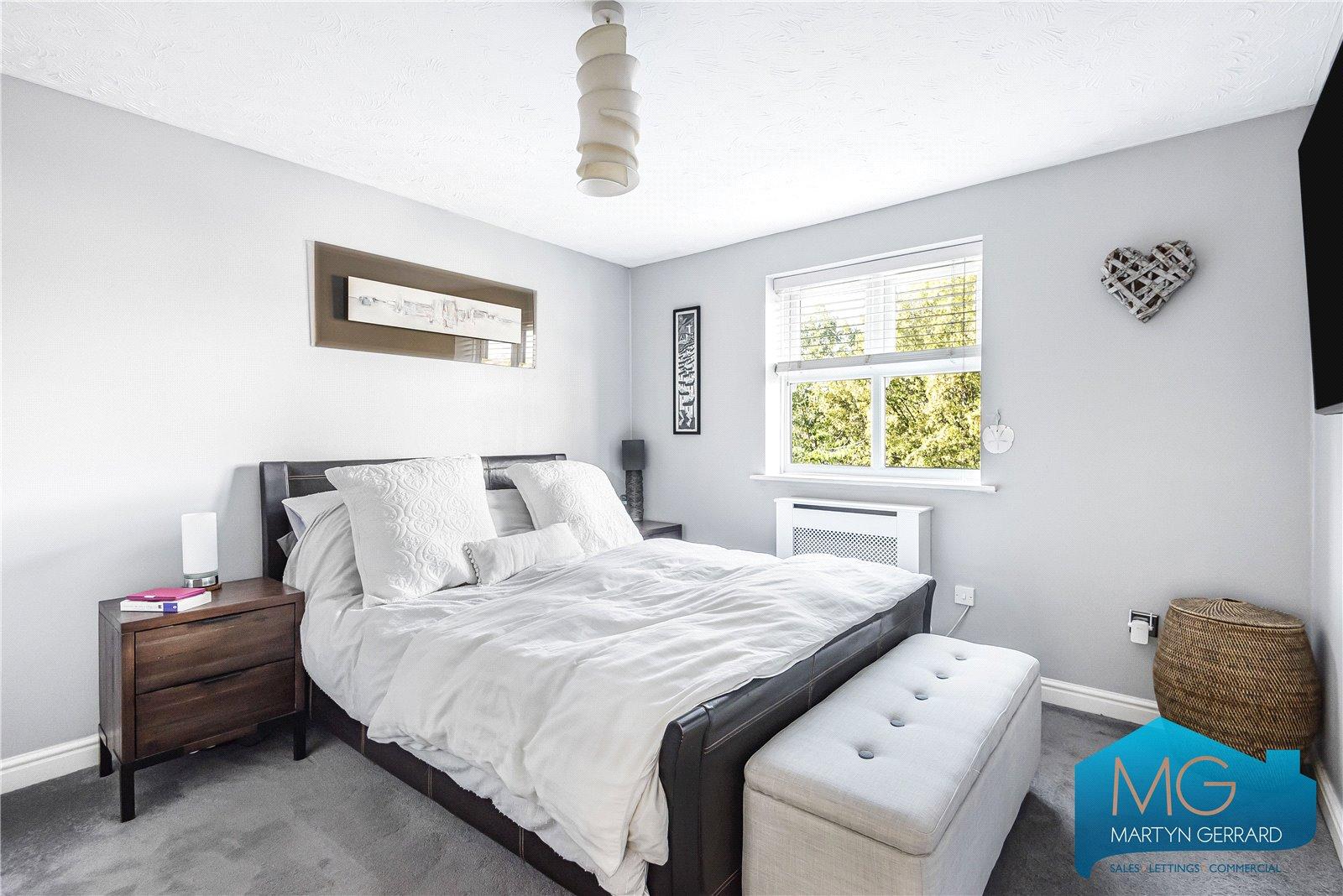 2 bedroom Apartment for sale - Martyn Gerrard
