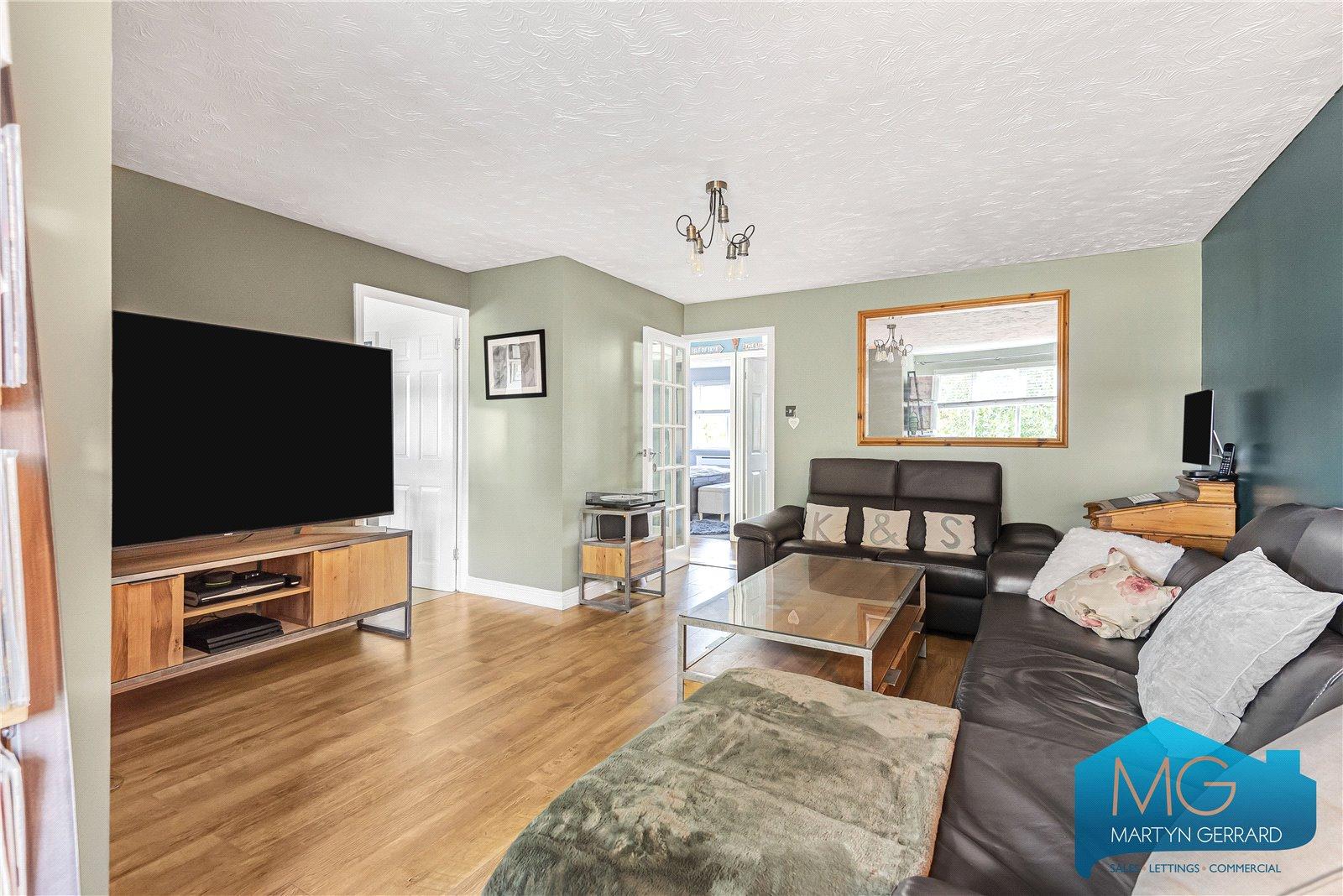 2 bedroom Apartment for sale - Martyn Gerrard