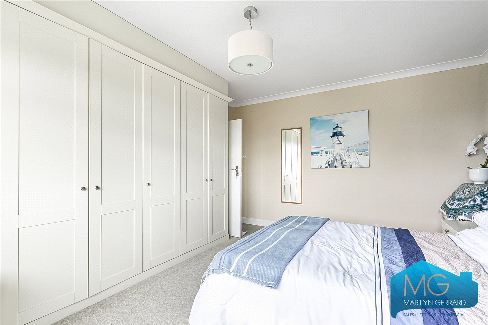 4 bedroom Detached House for sale - Martyn Gerrard