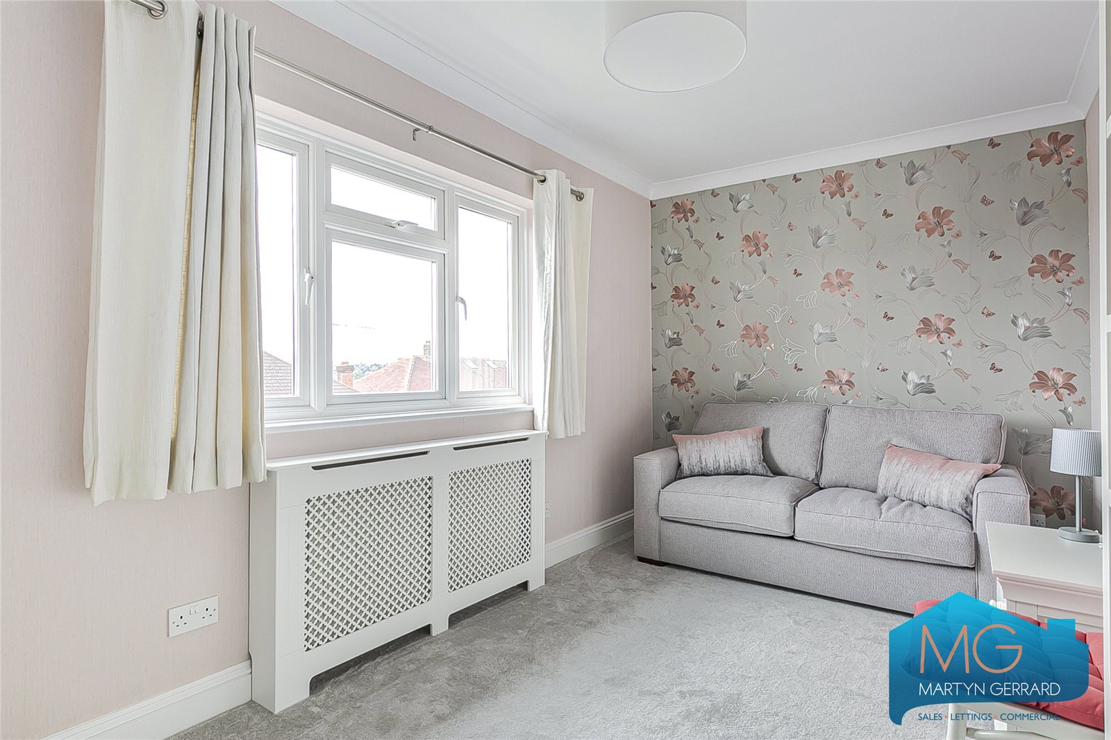 4 bedroom Detached House for sale - Martyn Gerrard