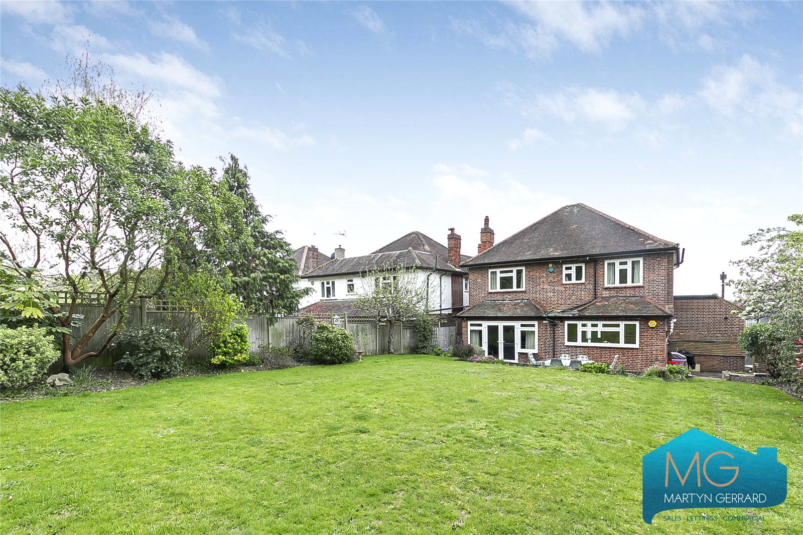 4 bedroom Detached House for sale - Martyn Gerrard