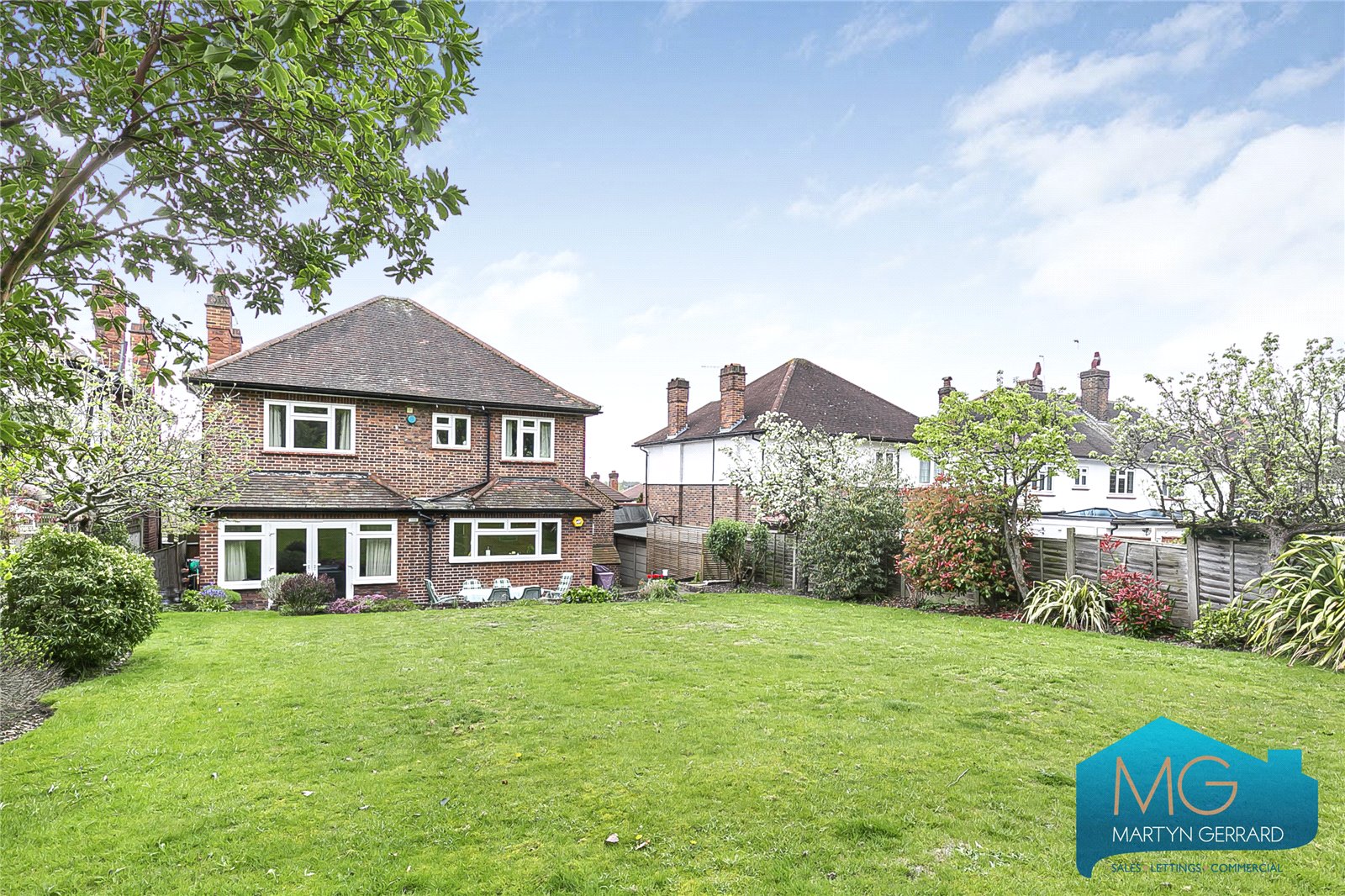 Manor Drive, Southgate, London, N14+  - Martyn Gerrard
