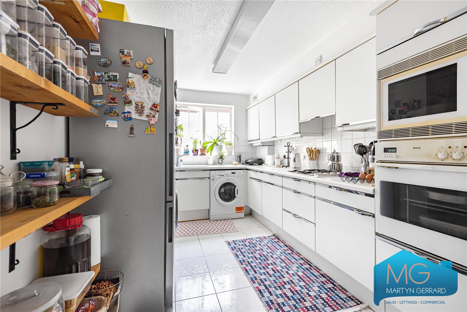 2 bedroom Apartment for sale - Martyn Gerrard