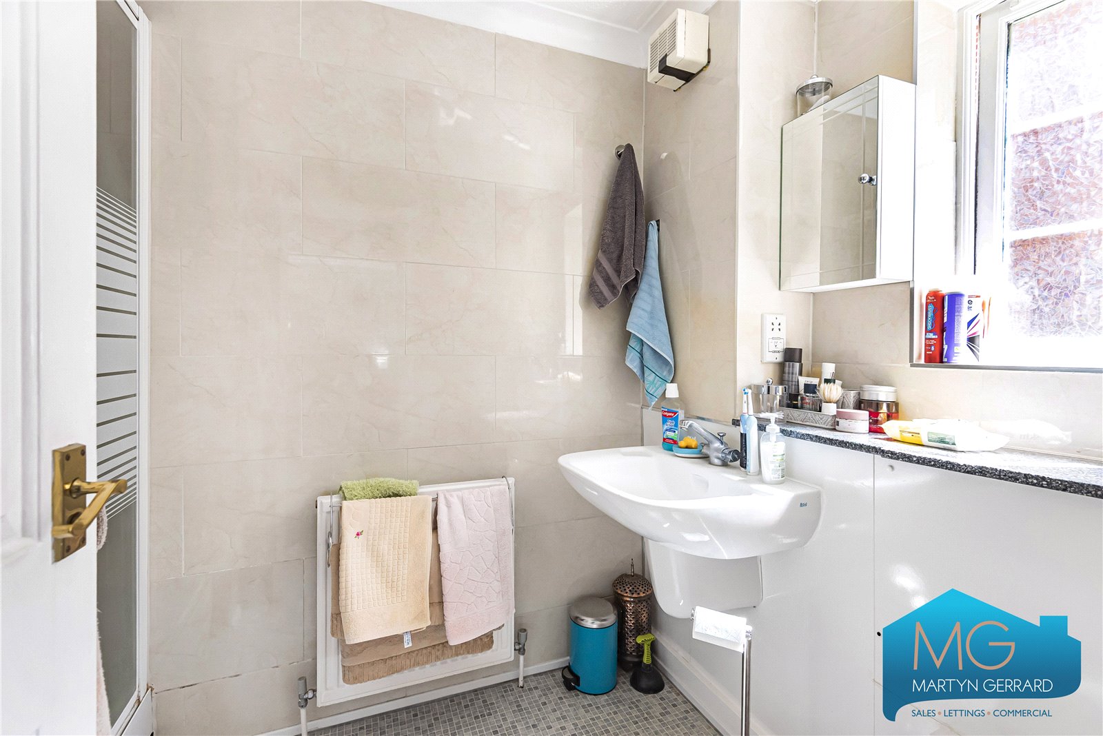 2 bedroom Apartment for sale - Martyn Gerrard