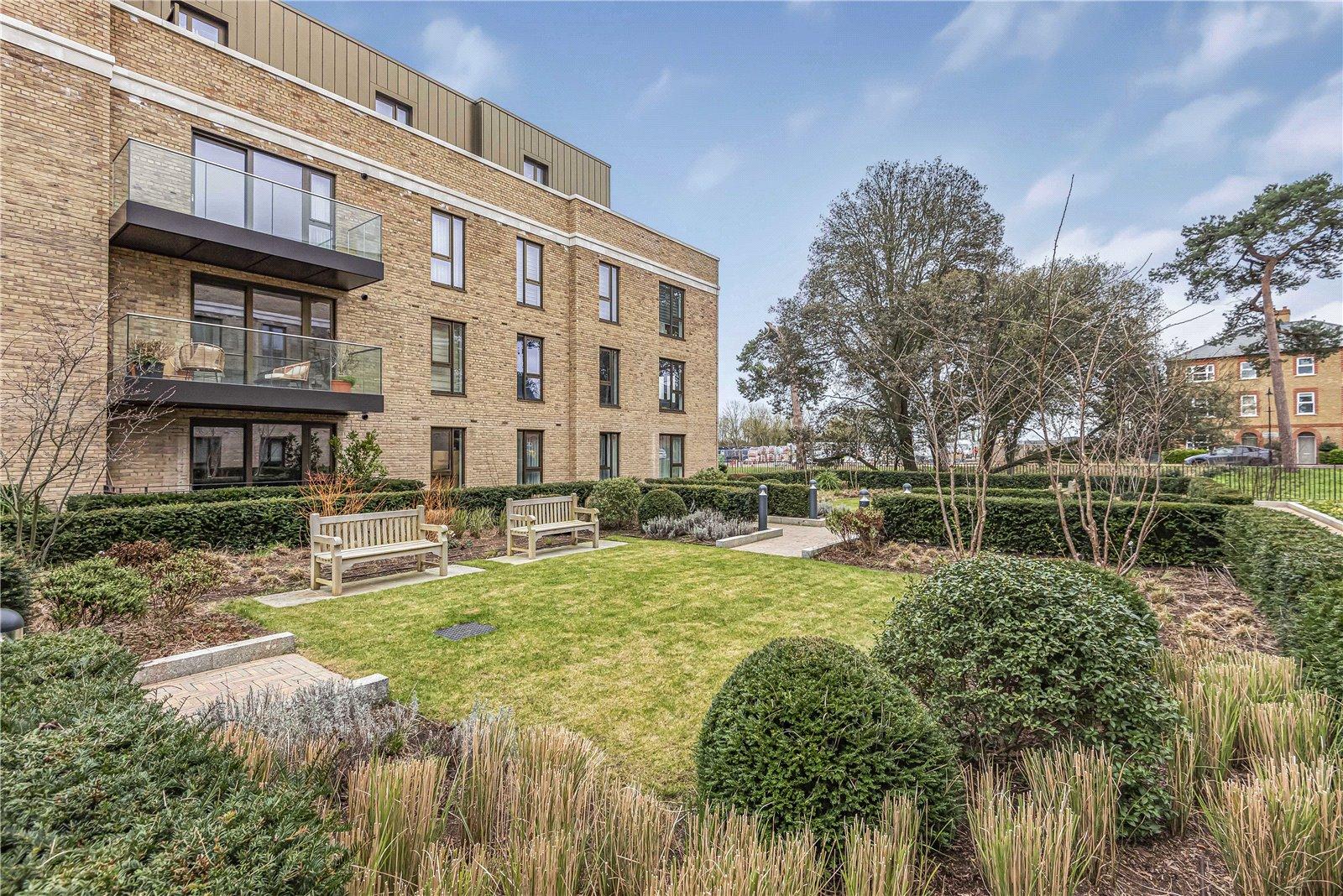 3 bedroom Apartment for sale - Martyn Gerrard