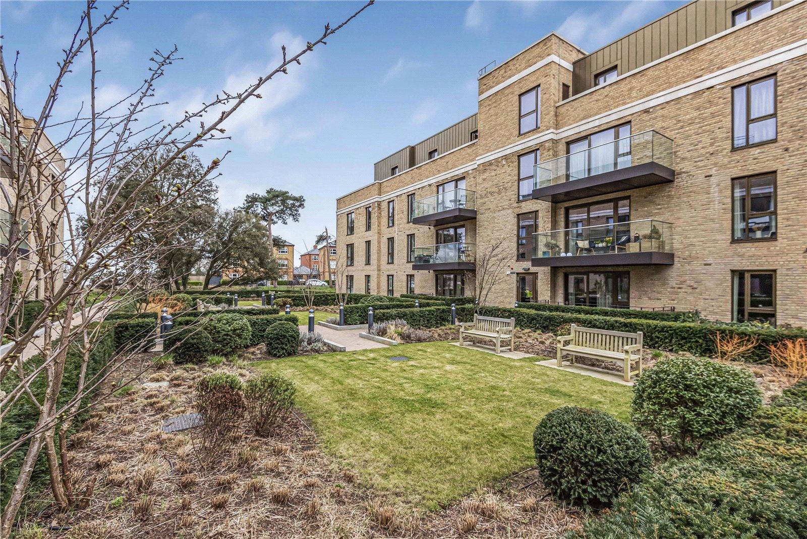 3 bedroom Apartment for sale - Martyn Gerrard