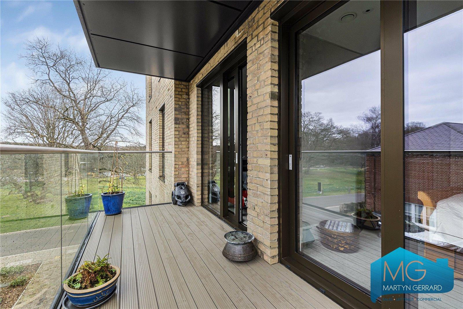 3 bedroom Apartment for sale - Martyn Gerrard