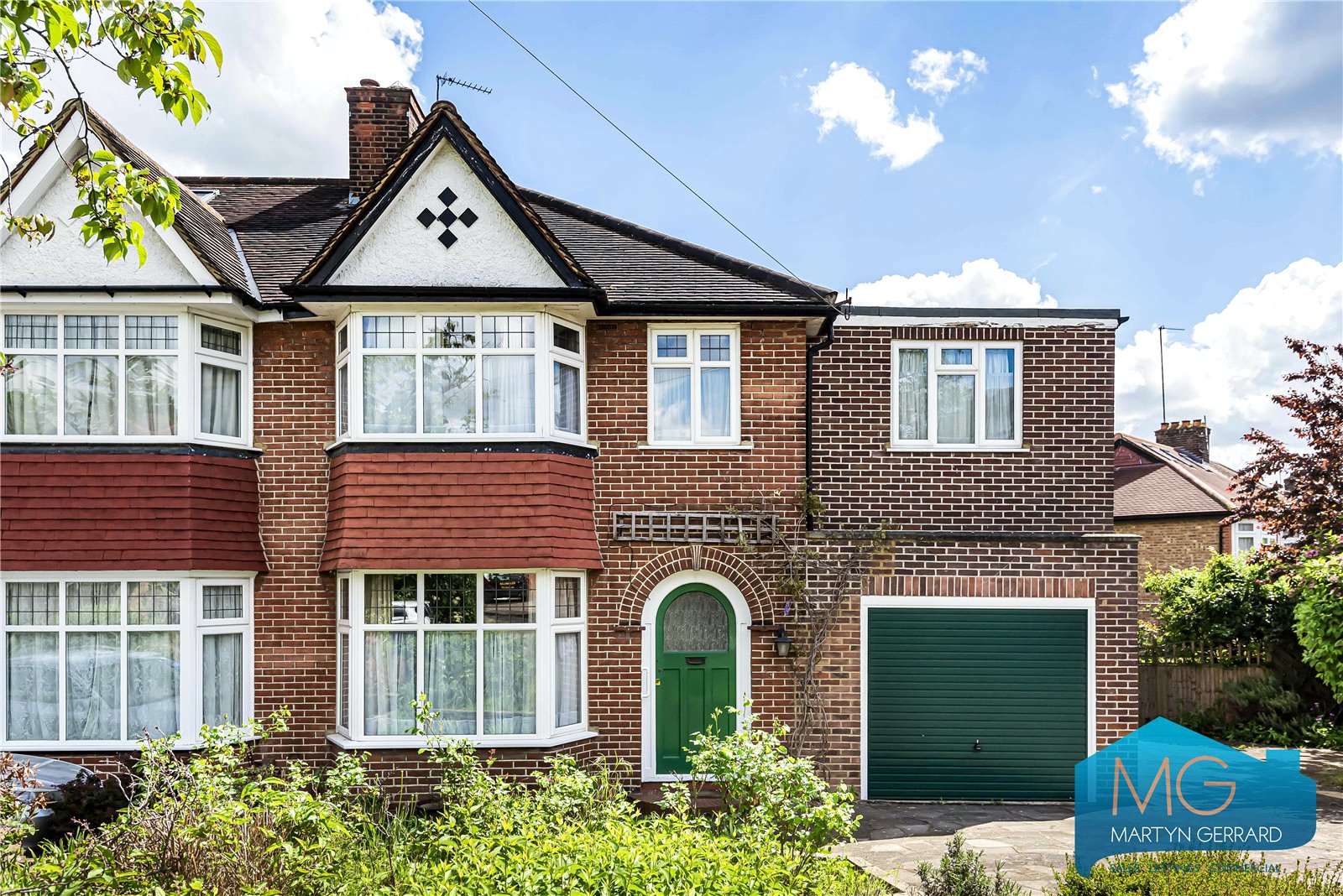 Fountains Crescent, Southgate, London, N14+  - Martyn Gerrard
