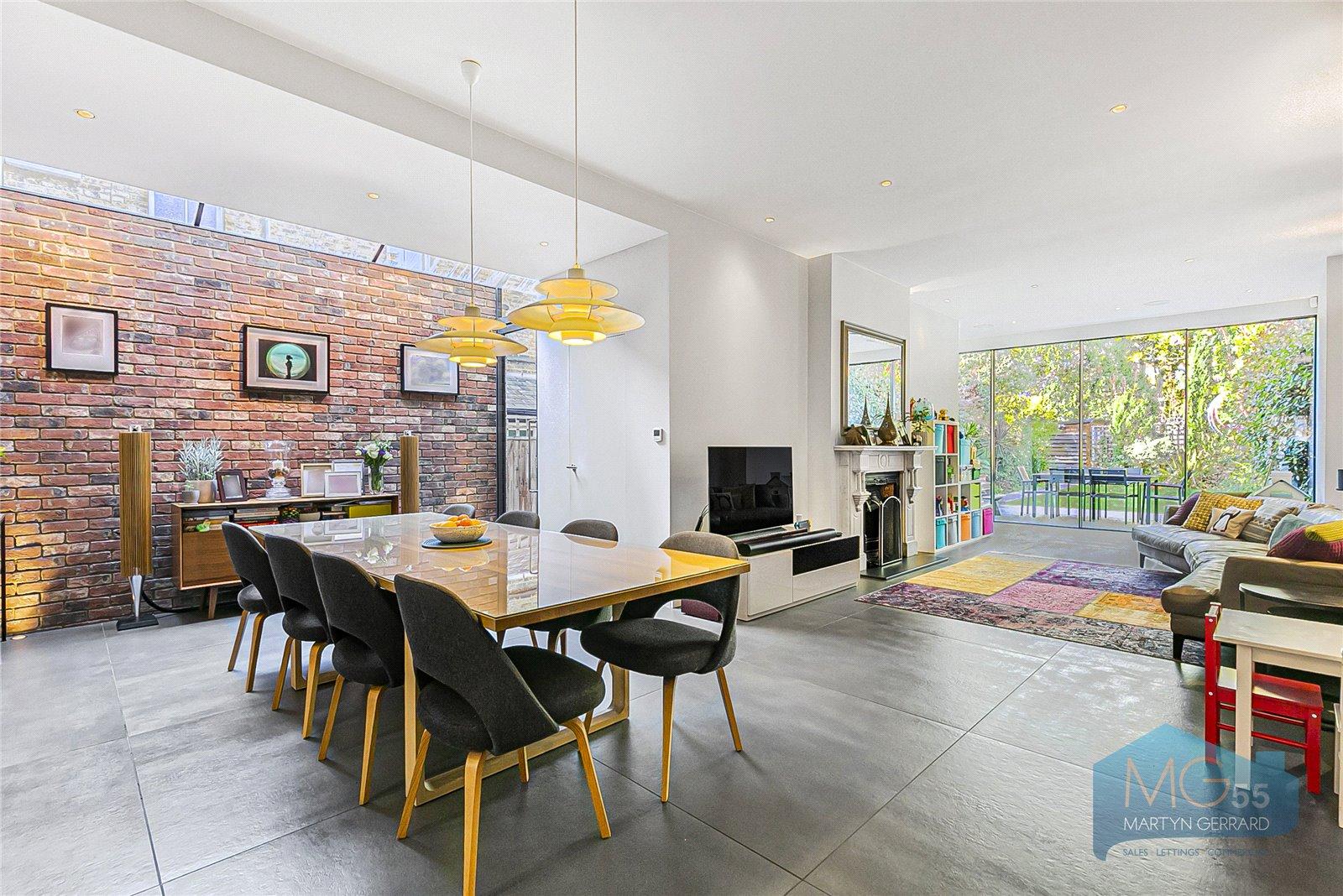 4 bedroom Semi-Detached House for sale - Martyn Gerrard