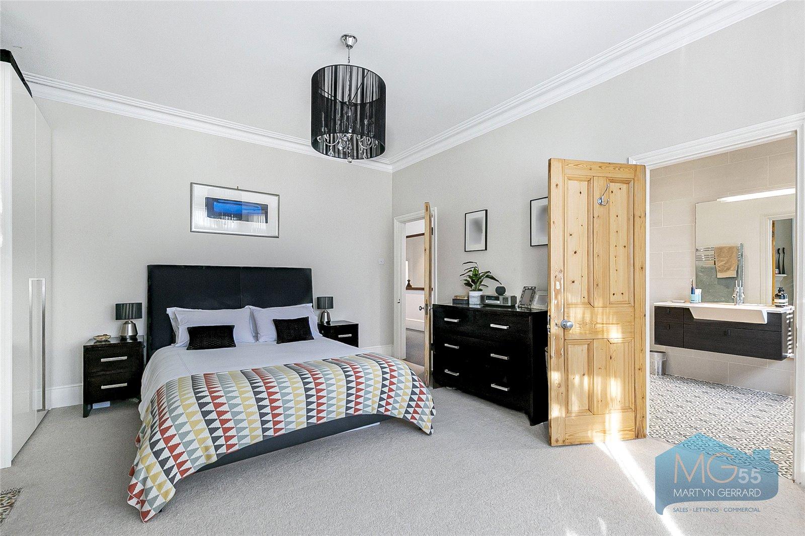 4 bedroom Semi-Detached House for sale - Martyn Gerrard