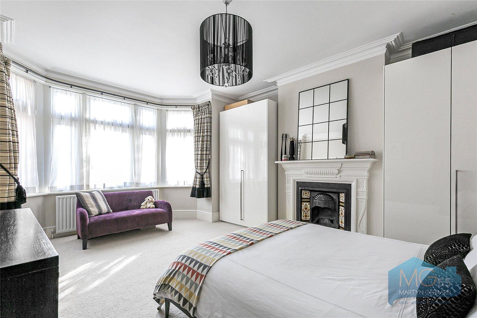4 bedroom Semi-Detached House for sale - Martyn Gerrard