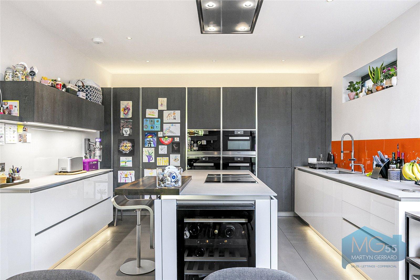 4 bedroom Semi-Detached House for sale - Martyn Gerrard