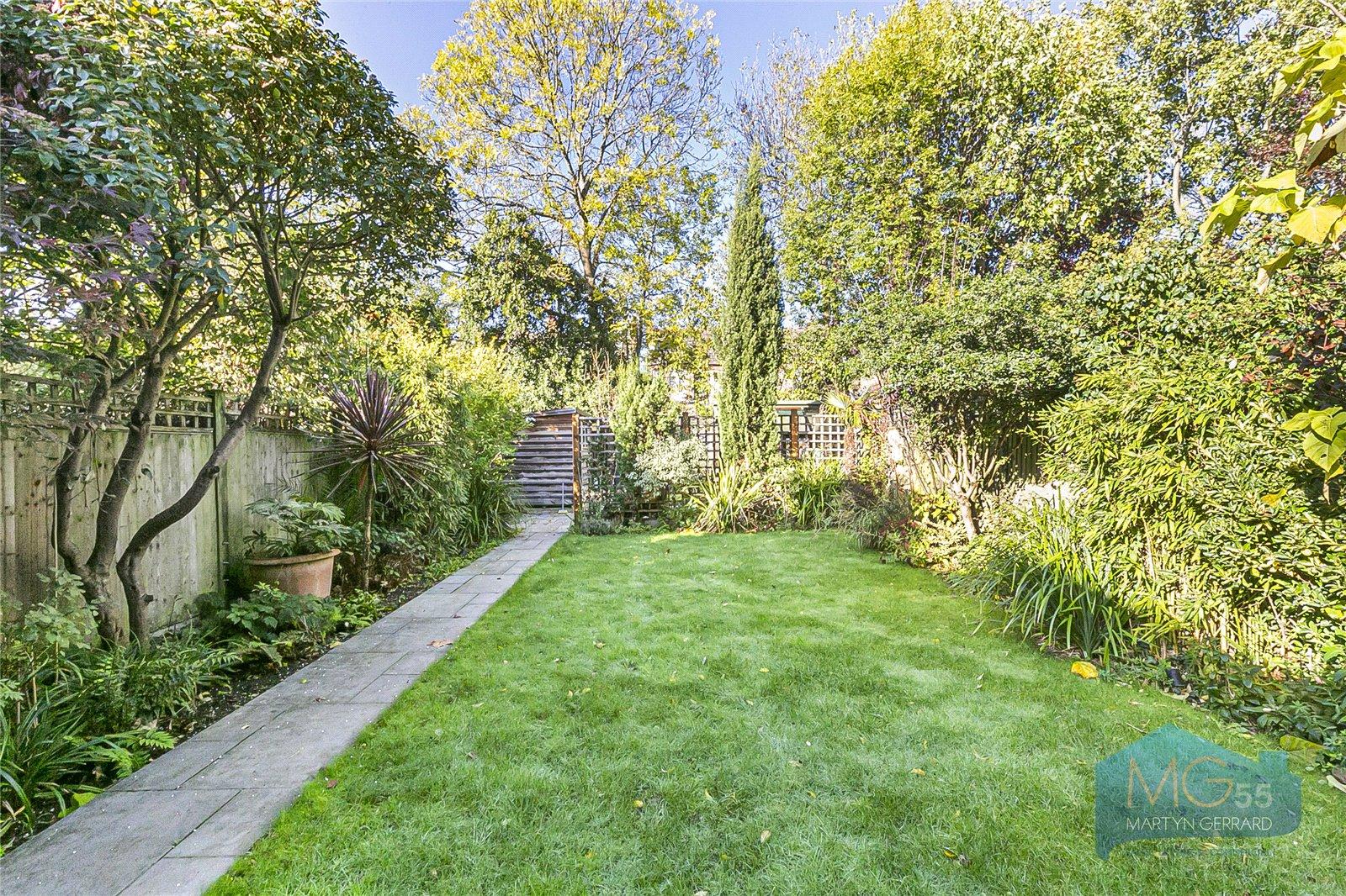 4 bedroom Semi-Detached House for sale - Martyn Gerrard