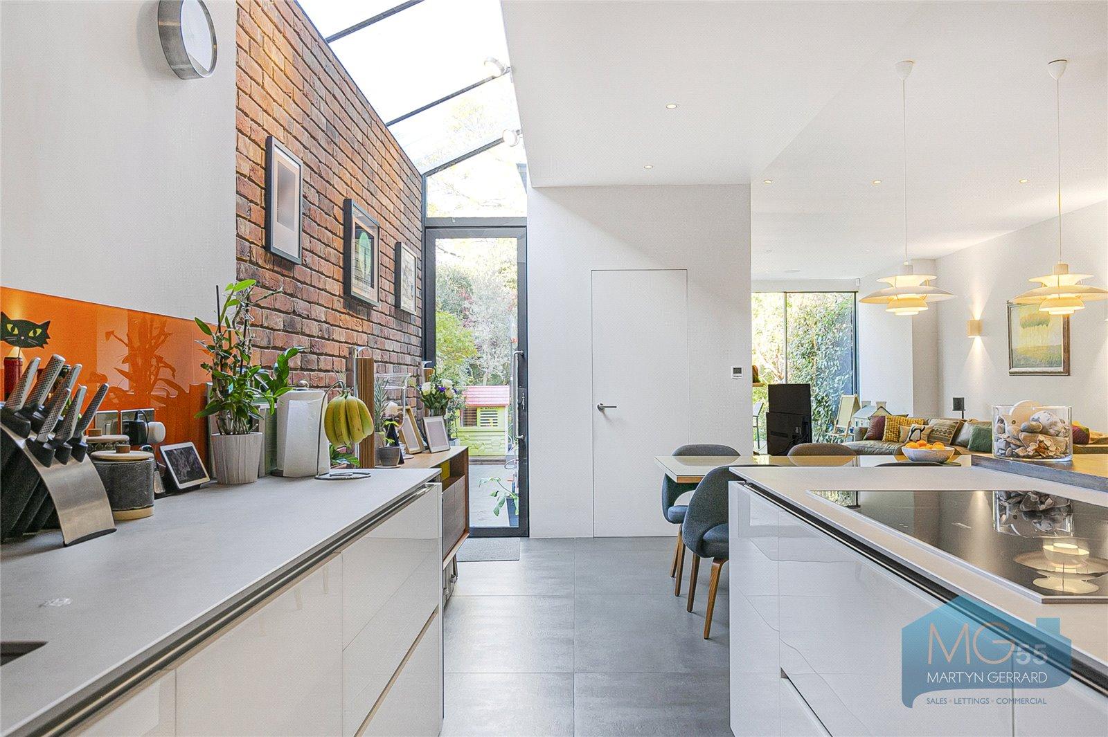 4 bedroom Semi-Detached House for sale - Martyn Gerrard