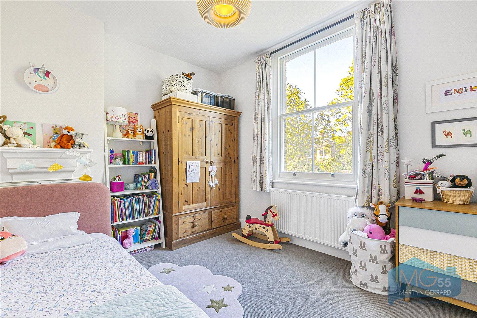 4 bedroom Semi-Detached House for sale - Martyn Gerrard
