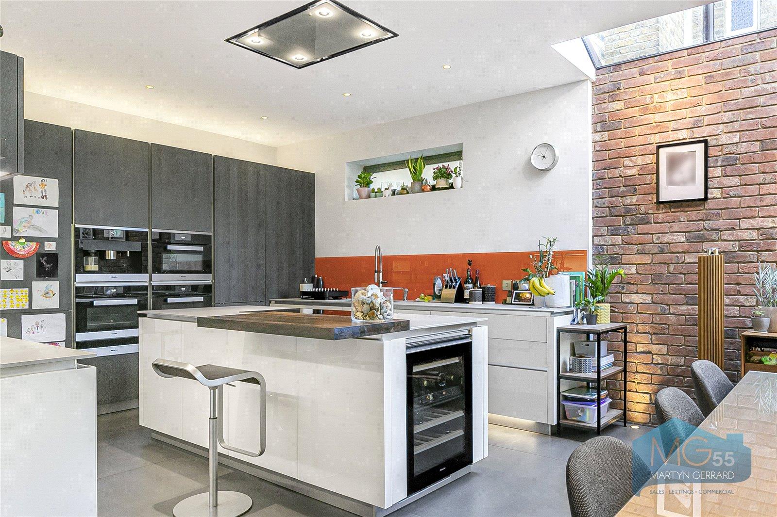 4 bedroom Semi-Detached House for sale + ' - Martyn Gerrard