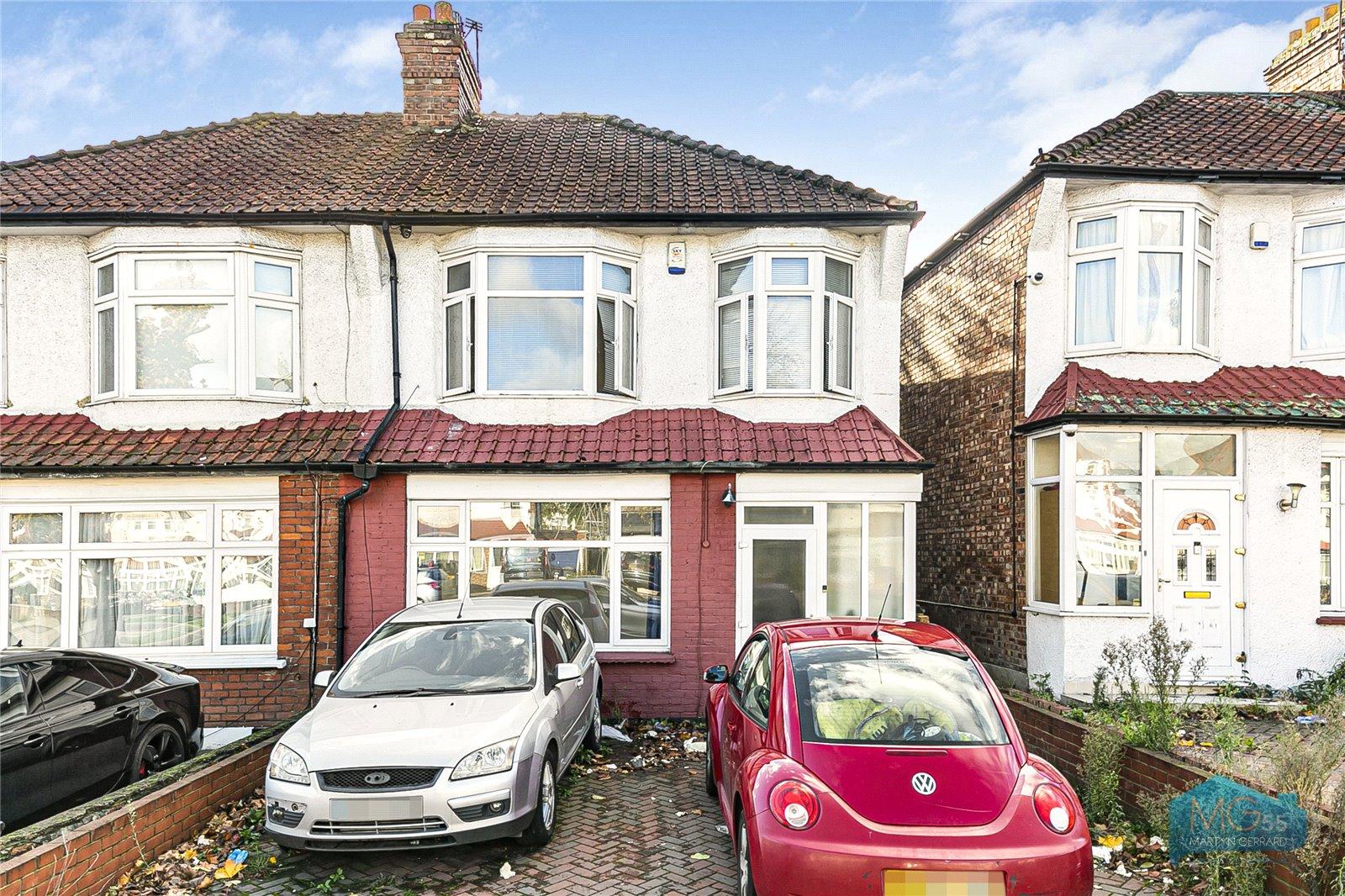 4 bedroom Semi-Detached House to rent - Martyn Gerrard