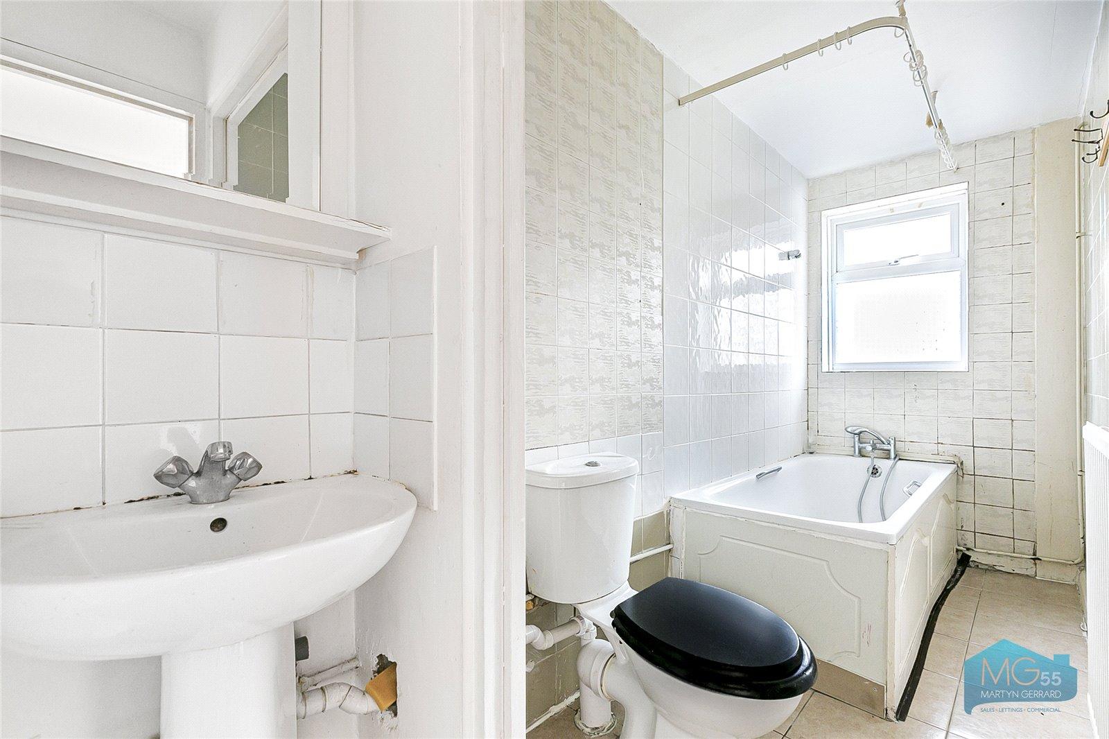 4 bedroom Semi-Detached House to rent - Martyn Gerrard