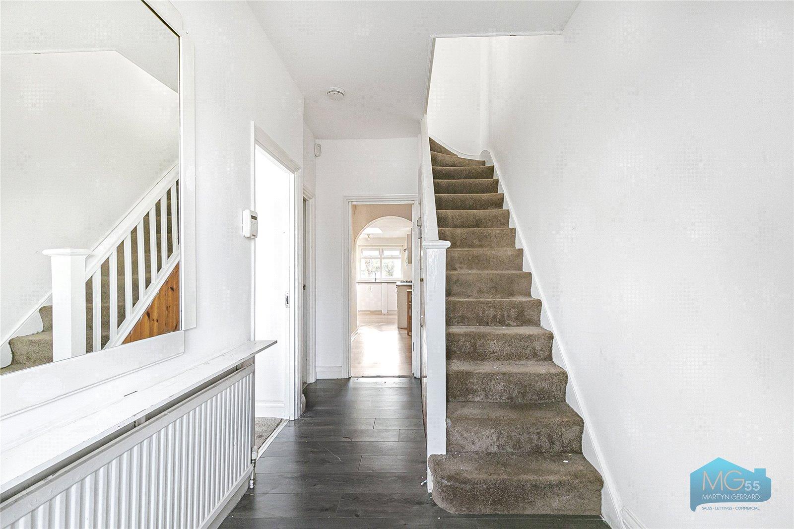 4 bedroom Semi-Detached House to rent - Martyn Gerrard