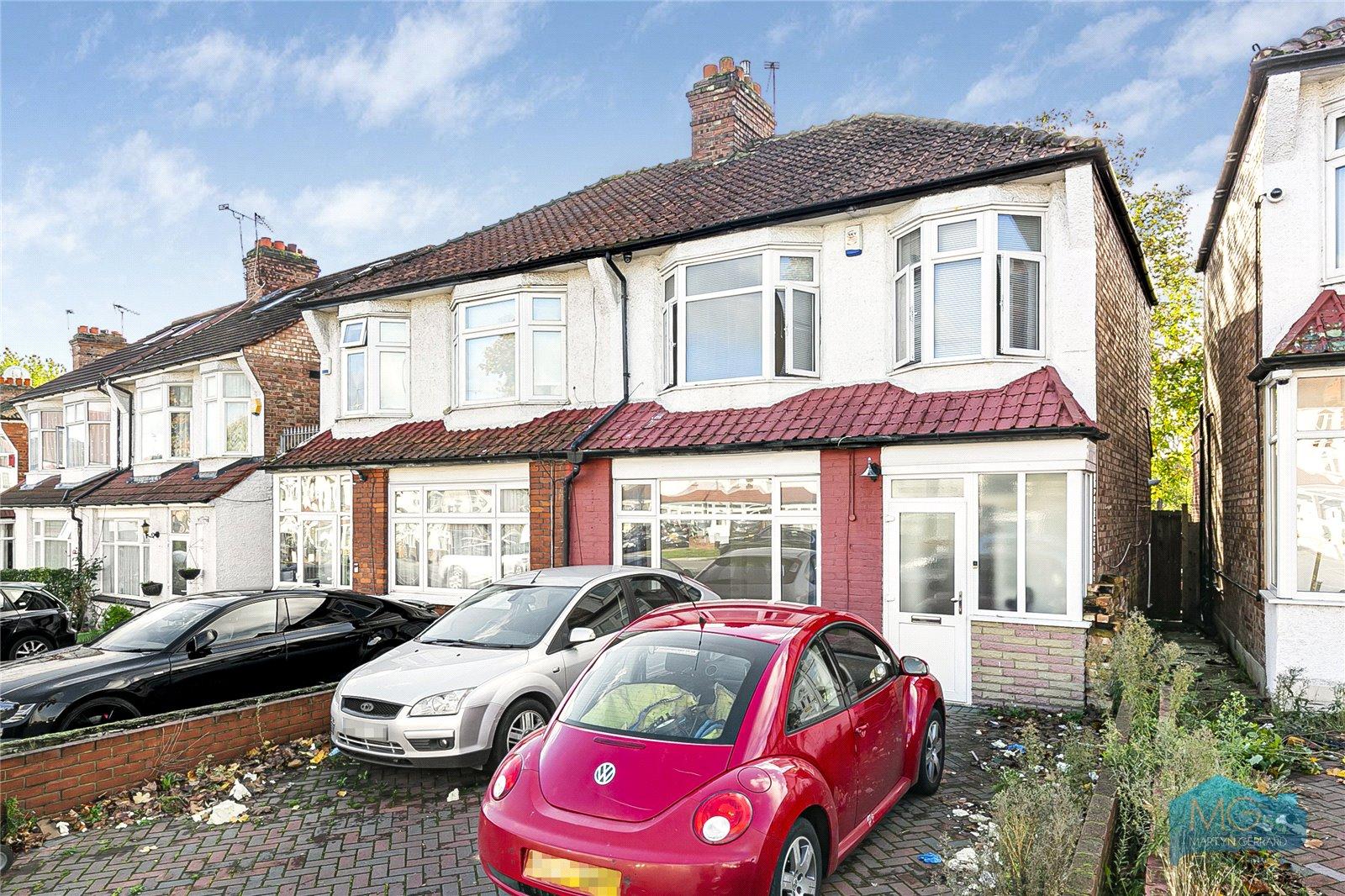 4 bedroom Semi-Detached House to rent - Martyn Gerrard