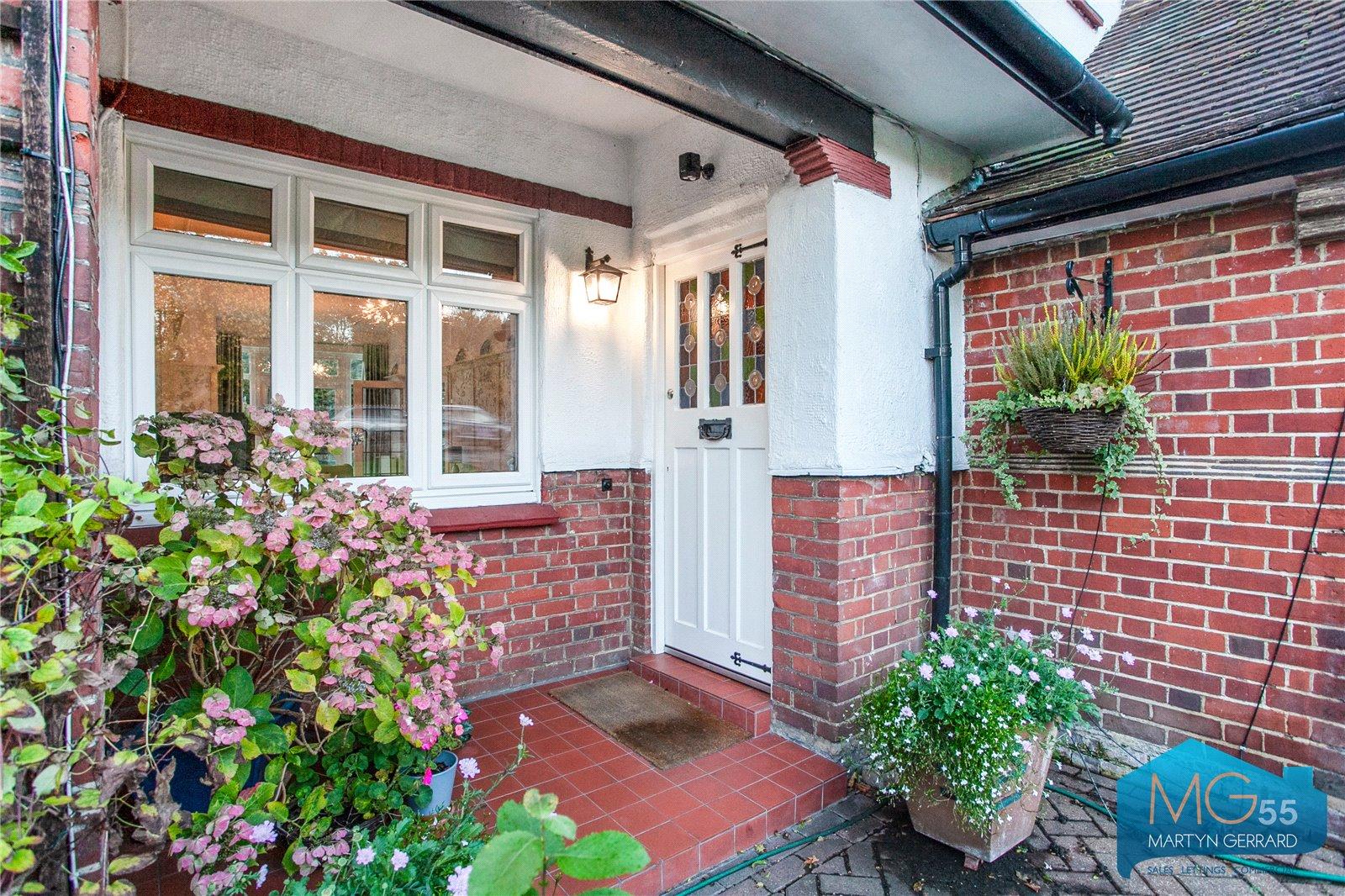 4 bedroom Semi-Detached House to rent - Martyn Gerrard