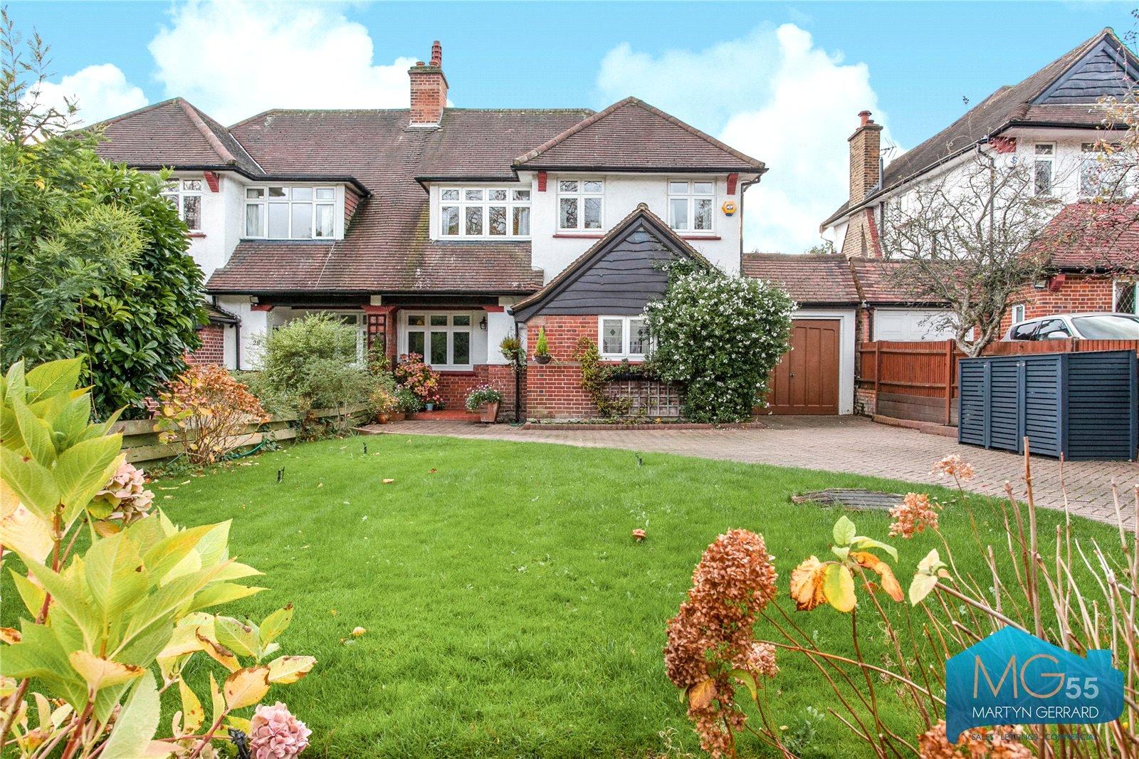 4 bedroom Semi-Detached House to rent - Martyn Gerrard