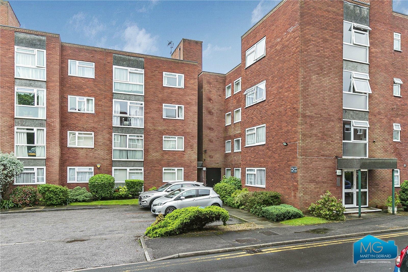 2 bedroom Ground Floor Flat to rent - Martyn Gerrard