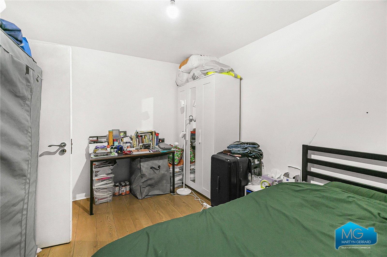 2 bedroom Ground Floor Flat to rent - Martyn Gerrard