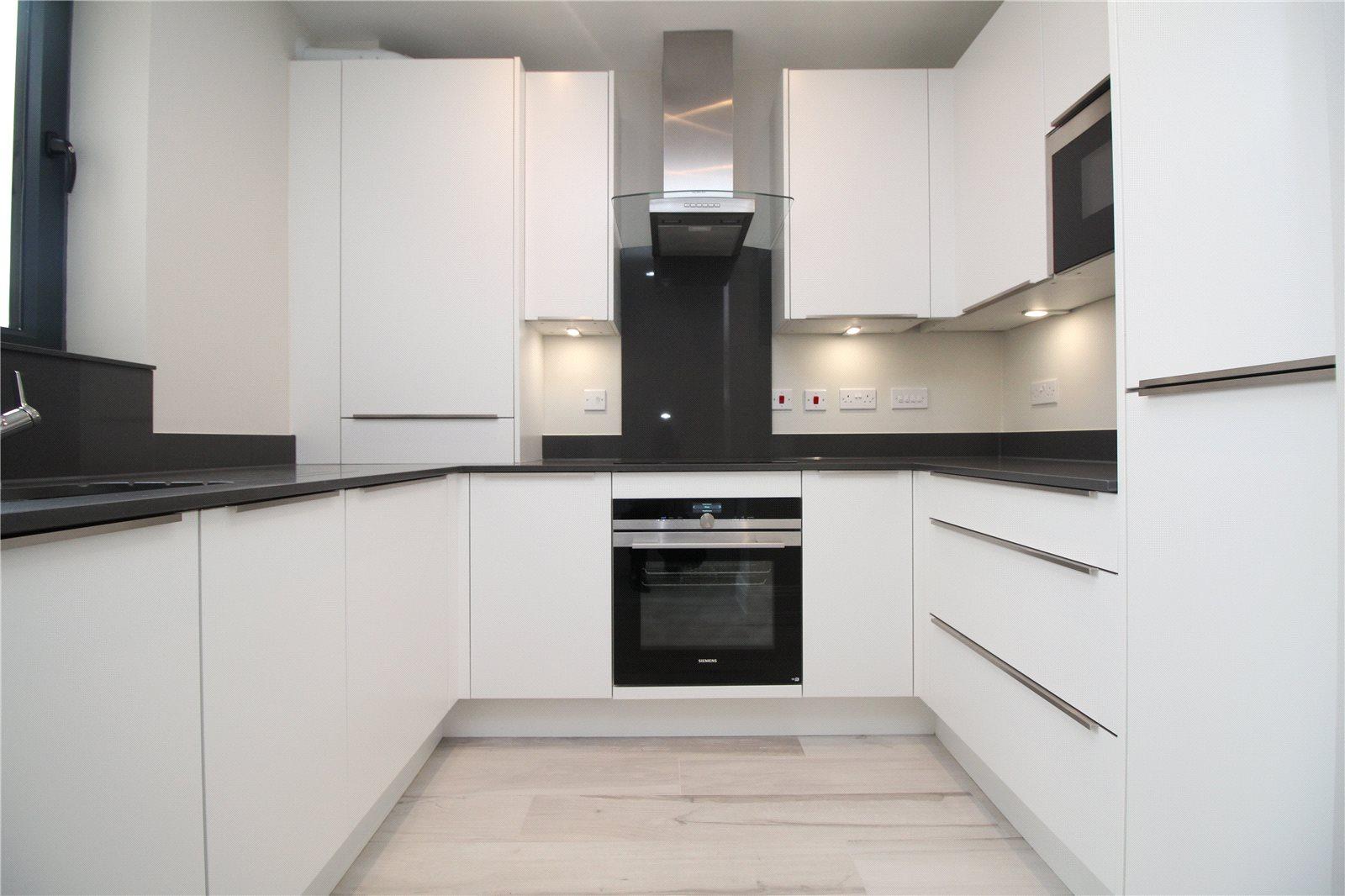 1 bedroom Apartment to rent - Martyn Gerrard