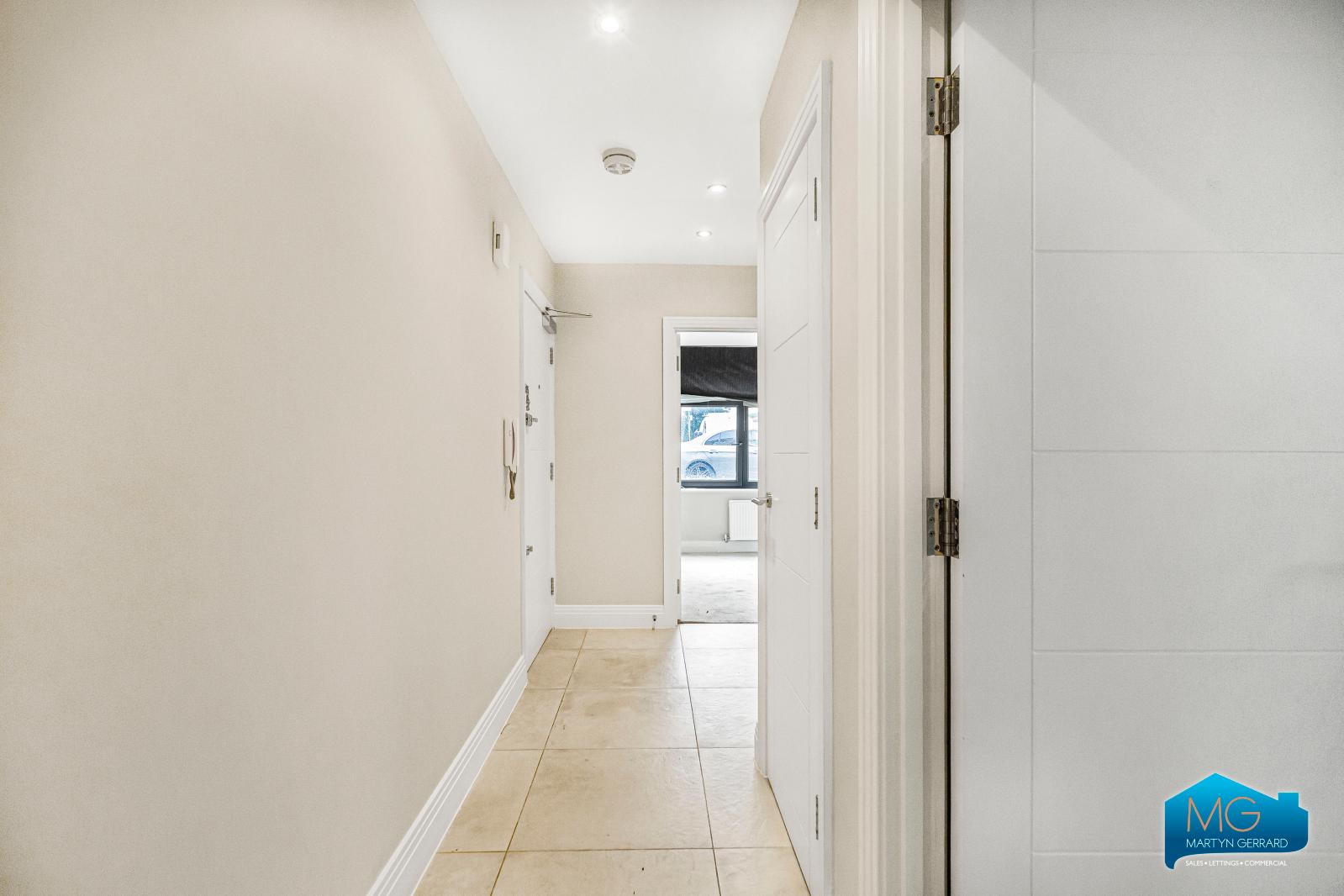 2 bedroom Apartment to rent - Martyn Gerrard