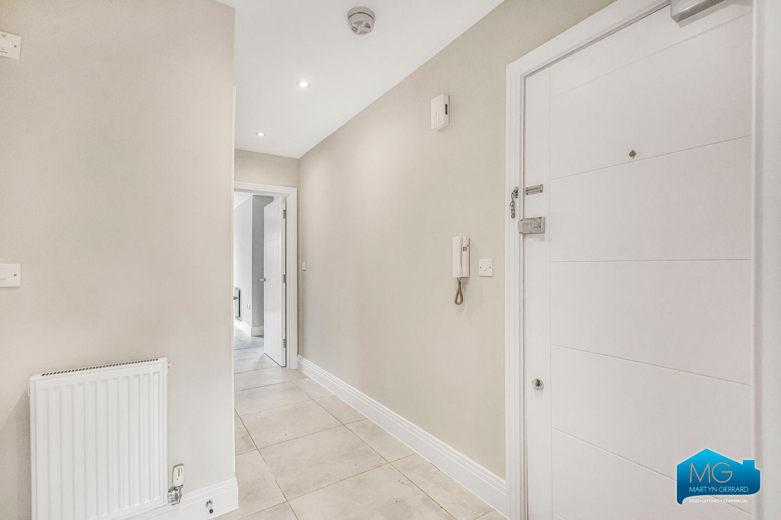2 bedroom Apartment to rent - Martyn Gerrard