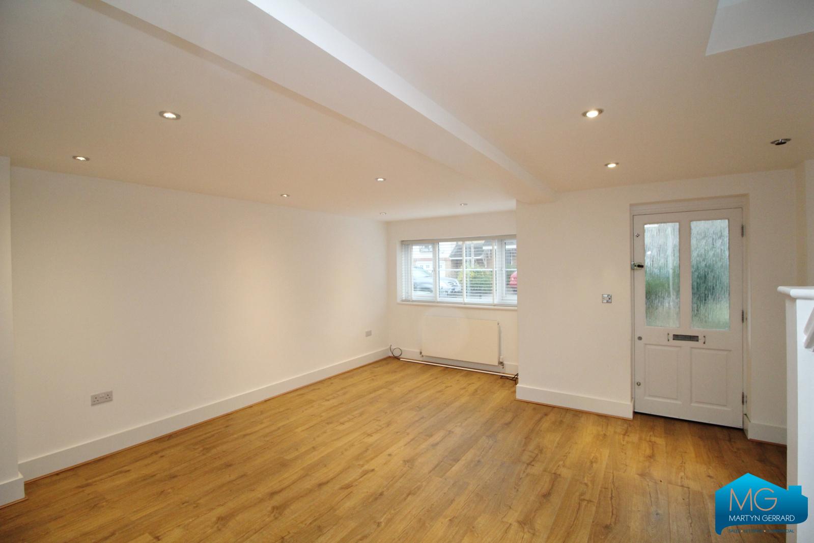 4 bedroom Terraced House to rent - Martyn Gerrard
