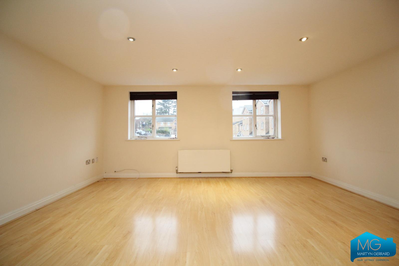 4 bedroom Terraced House to rent - Martyn Gerrard