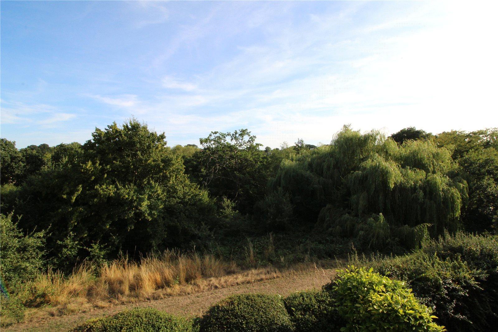 2 bedroom Apartment to rent - Martyn Gerrard