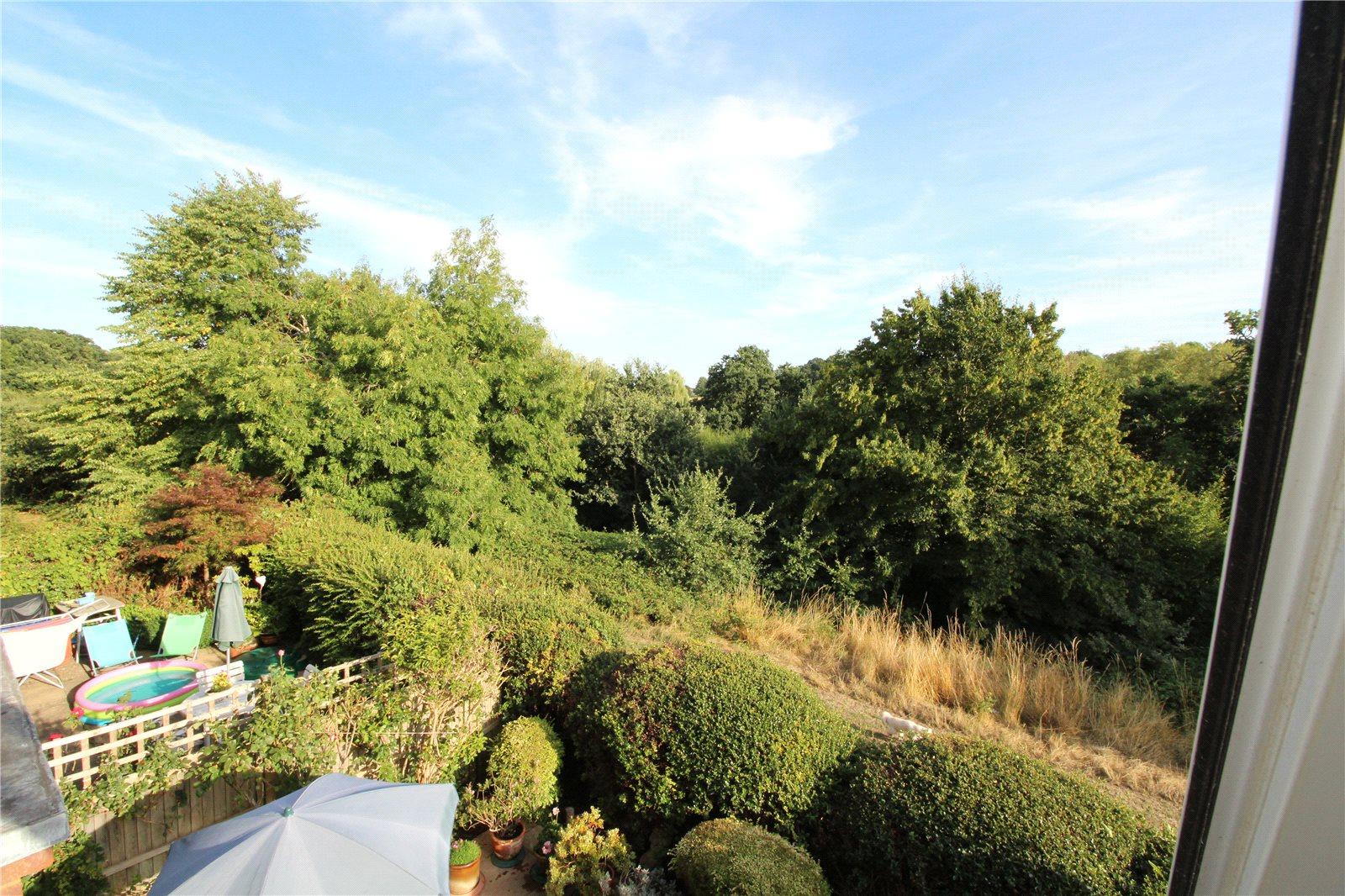 2 bedroom Apartment to rent - Martyn Gerrard