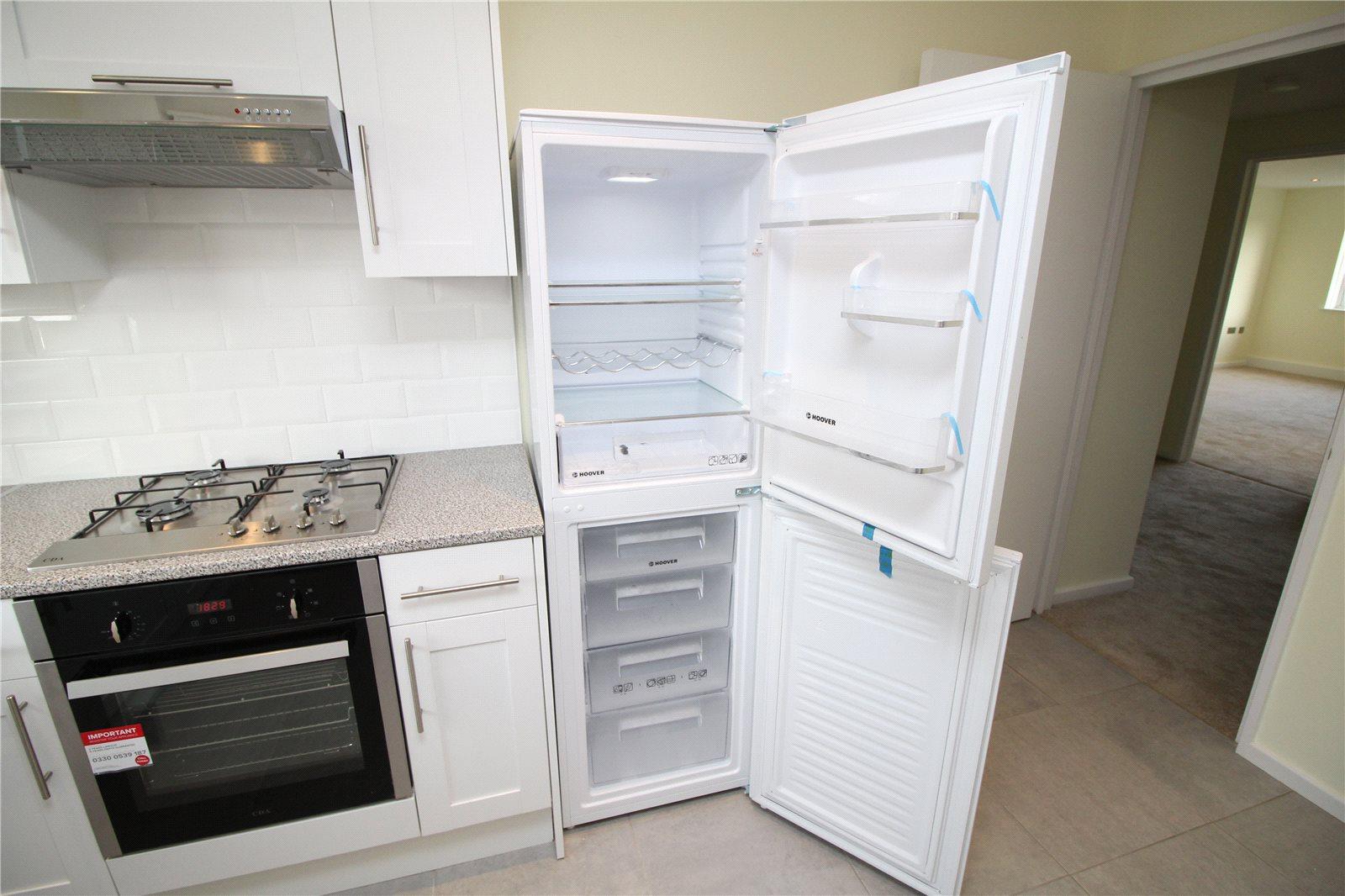 2 bedroom Apartment to rent - Martyn Gerrard