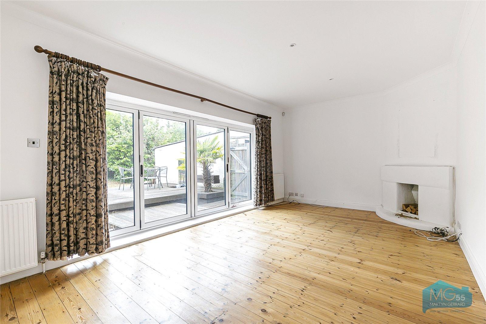 3 bedroom House to rent - Martyn Gerrard