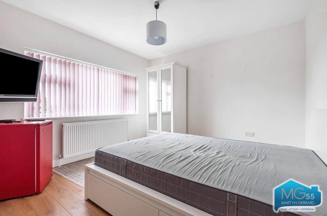 5 bedroom Semi-Detached House to rent - Martyn Gerrard