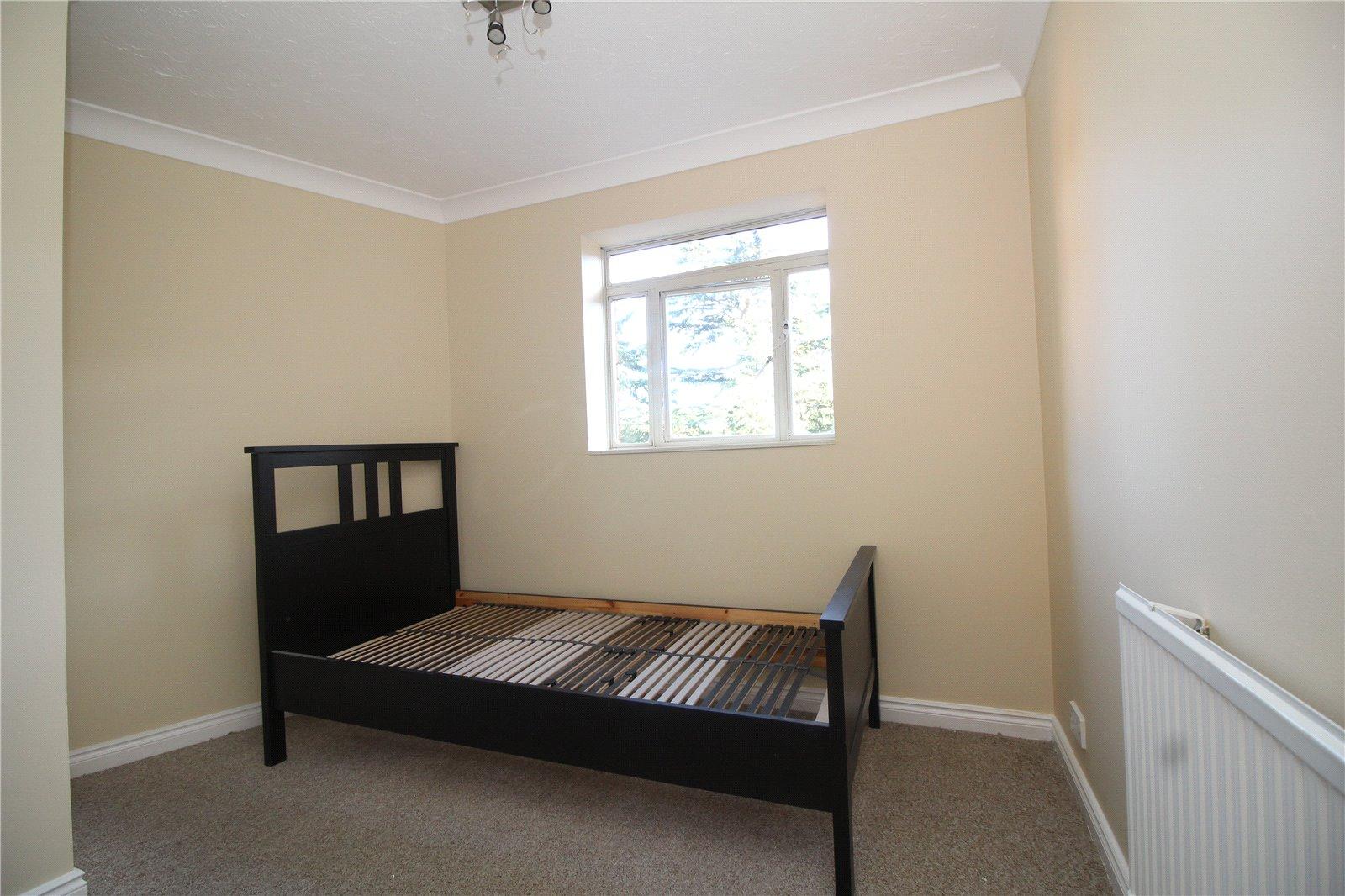 2 bedroom Apartment to rent - Martyn Gerrard