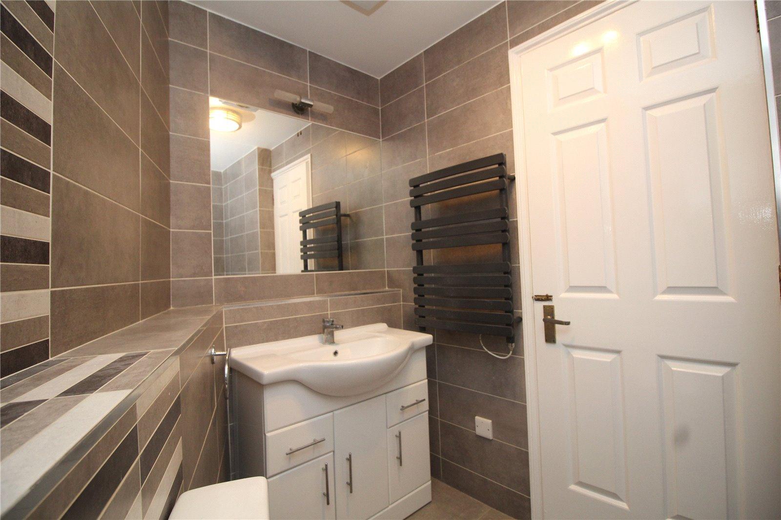 2 bedroom Apartment to rent - Martyn Gerrard