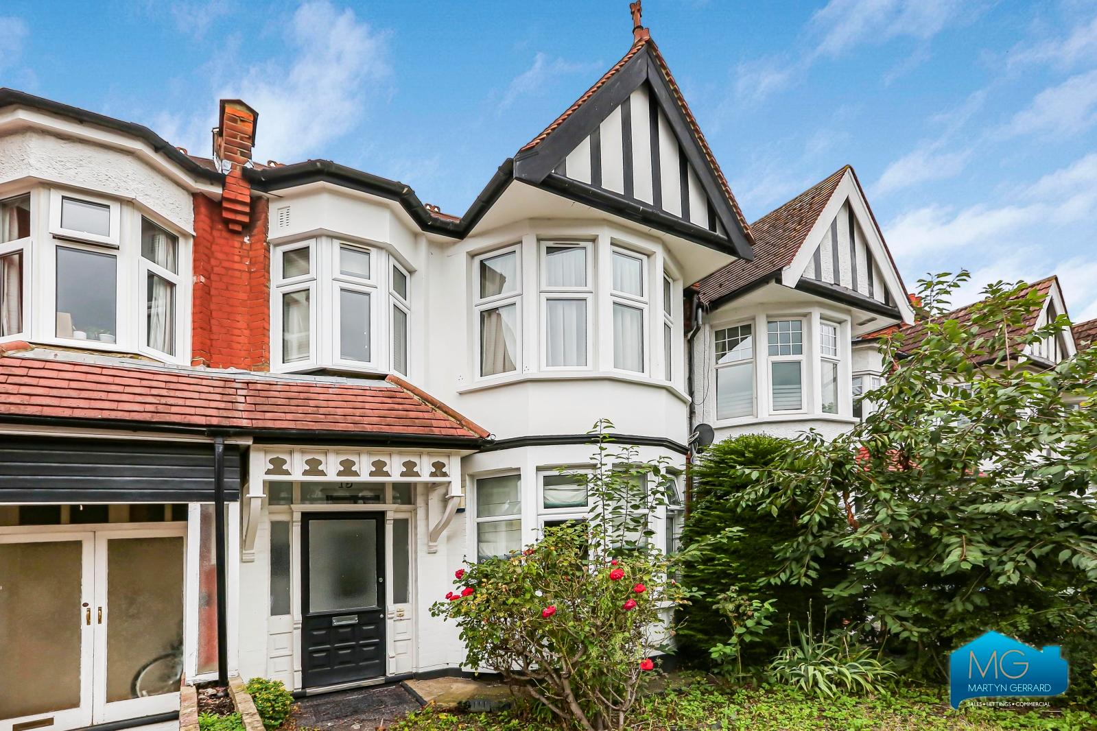1 bedroom Ground Floor Flat to rent - Martyn Gerrard
