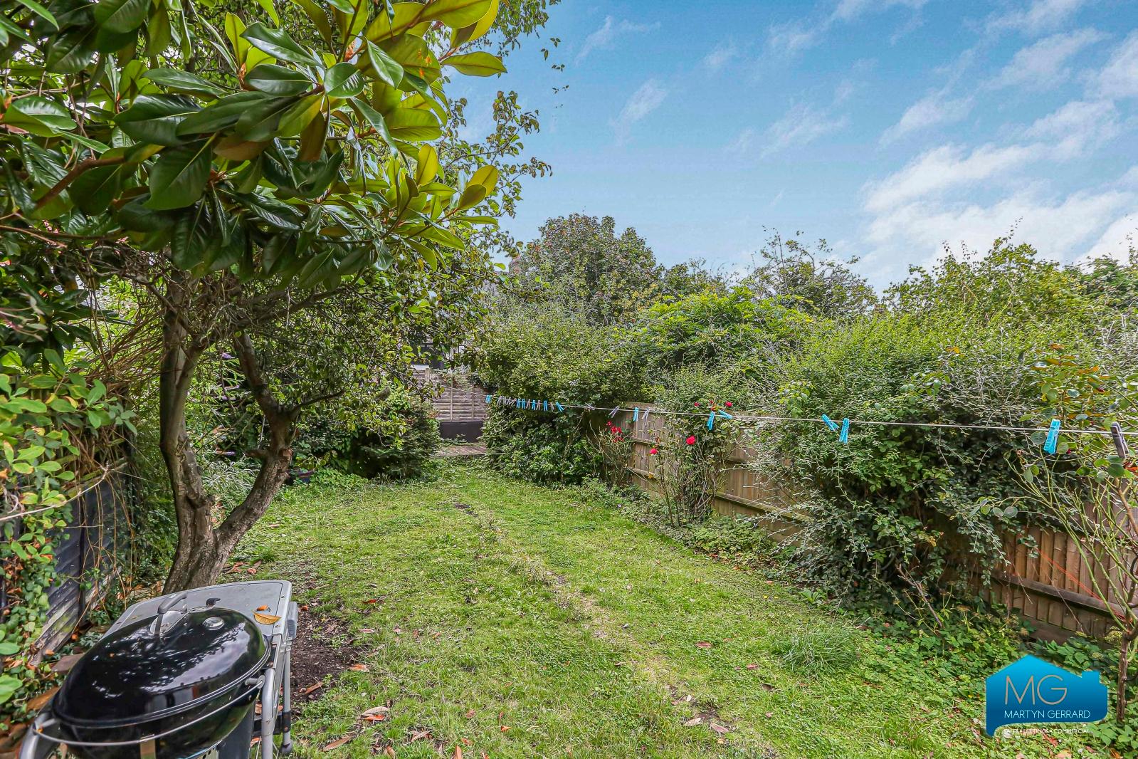 1 bedroom Ground Floor Flat to rent - Martyn Gerrard