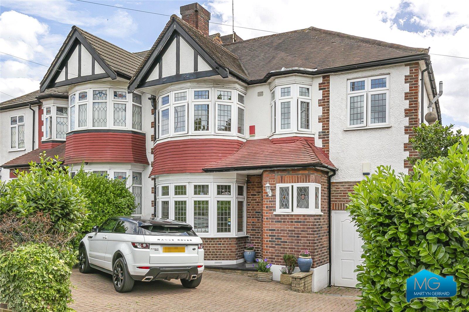 4 bedroom Semi-Detached House to rent - Martyn Gerrard