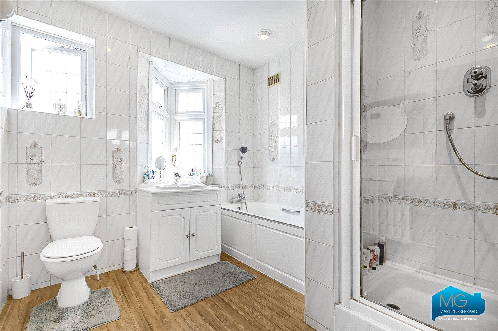 4 bedroom Semi-Detached House to rent - Martyn Gerrard