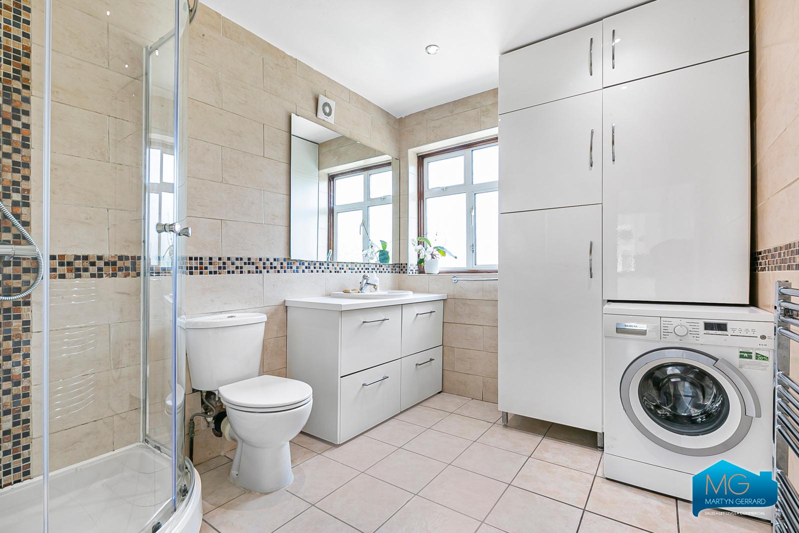 3 bedroom Apartment to rent - Martyn Gerrard