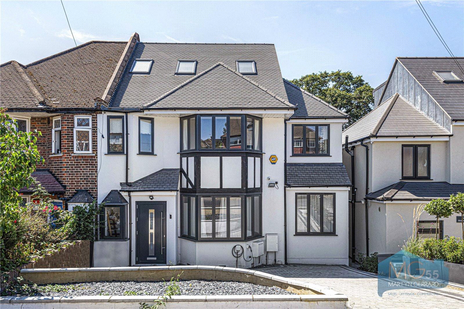 4 bedroom Semi-Detached House to rent - Martyn Gerrard